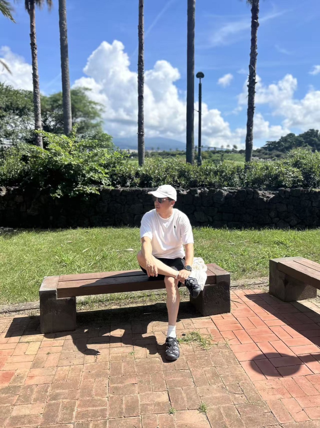 Ethan 在夏威夷旅行时的照片